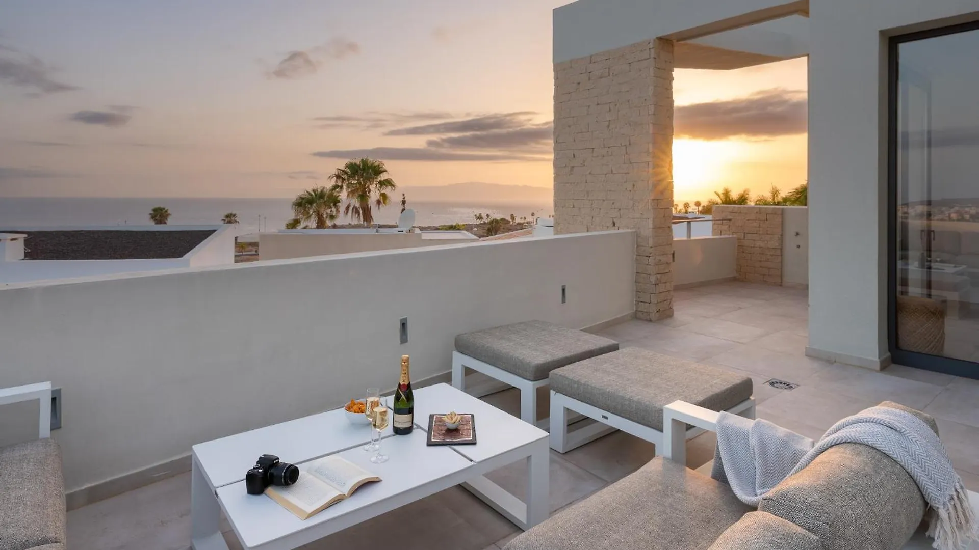 Karat Villa Neveda アデヘ スペイン